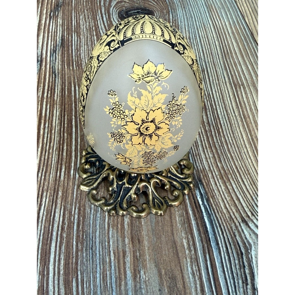 Vintage Chinese Hand Painted Floral Porcelain Egg With Pedestal 4"
